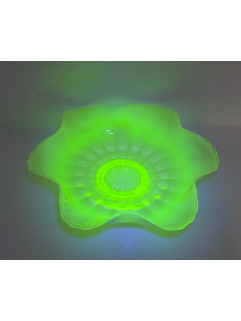 Vintage Vaseline Uranium Glass Ruffled Floral Serving Bowl UV Reactive Decor